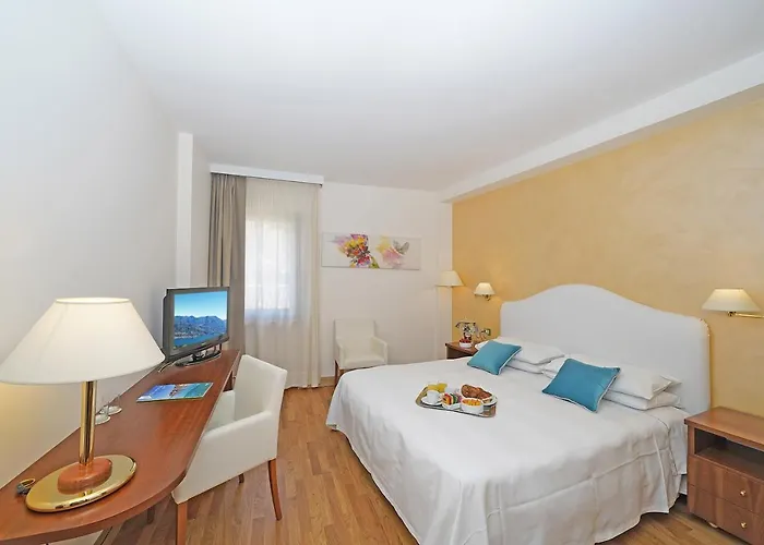 Vigna Hotel 3*